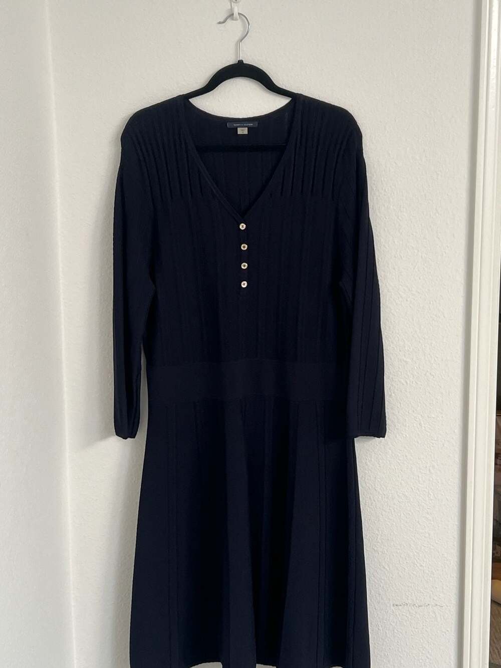 Tommy Hilfiger Women's Navy Blue Ribbed Knit Henley Fit & Flare Sweater Dress (I